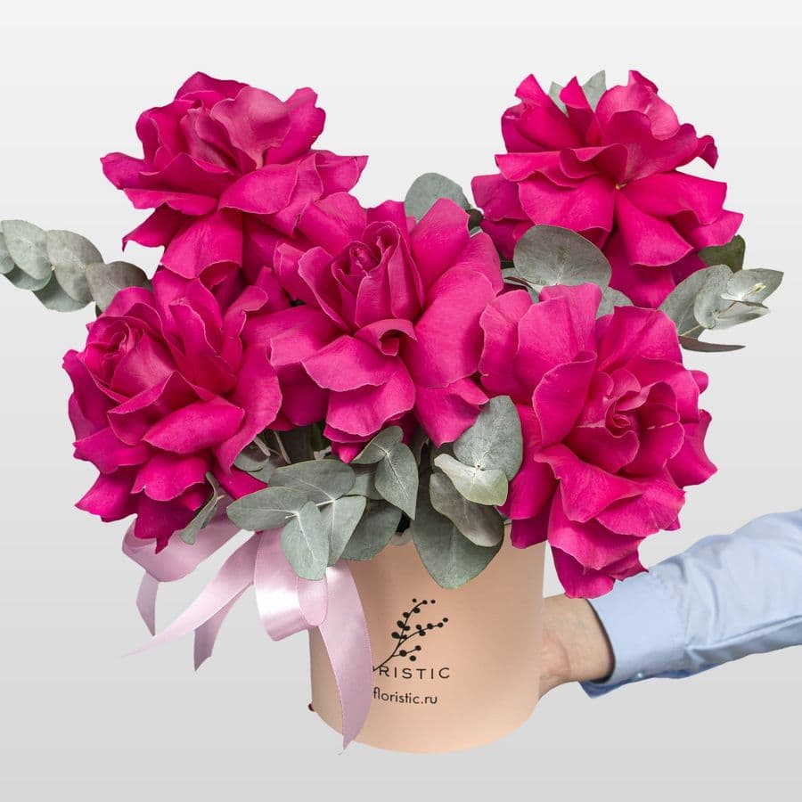 Композиция из Роз Эквадор в шляпной коробке «Сладкая Нежность»