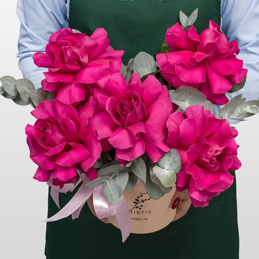 Композиция из Роз Эквадор в шляпной коробке «Сладкая Нежность»