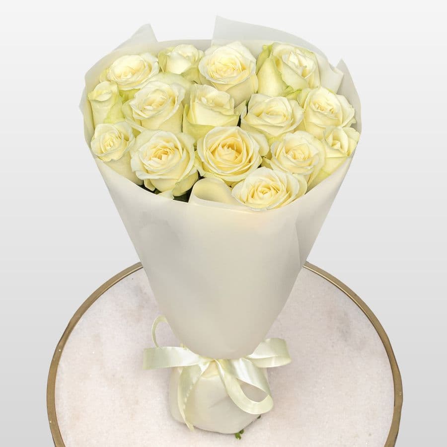 Букет Роз Кения 60 см 15 шт «Свет в сердце»