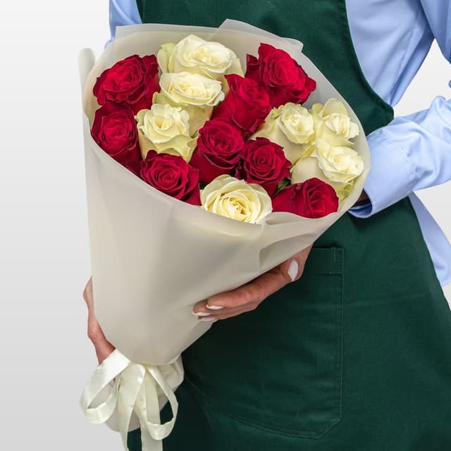 Букет Роз Кения 60 см 15 шт «Венский вальс» Букет Роз Кения 60 см 15 шт «Венский вальс»