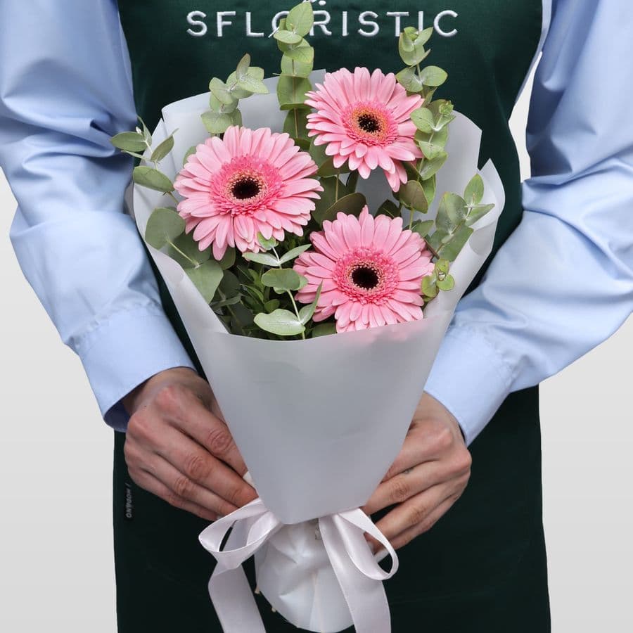 Букет из Гермини и Эвкалипта «Розовая мистерия»