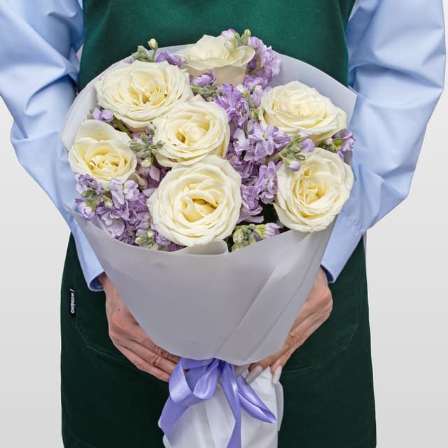 Букет из Роз и Маттиол «Пастельная гармония» Букет из Роз и Маттиол «Пастельная гармония»