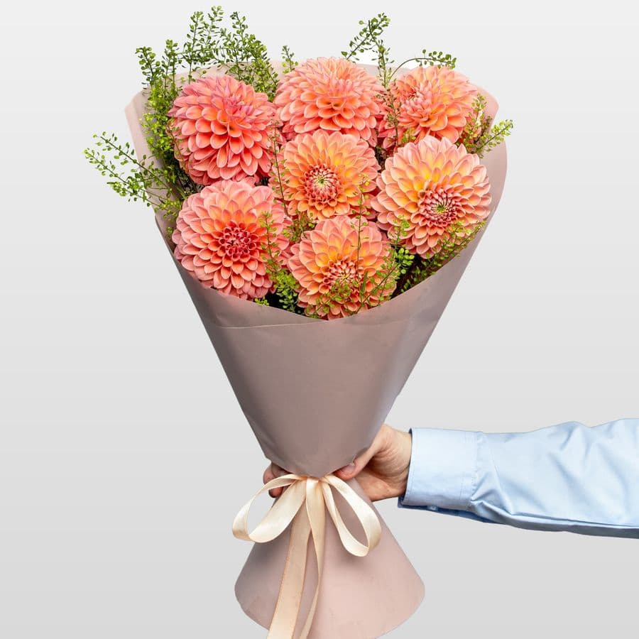 Букет из Георгин и Тласпи «Апельсиновый Закат»