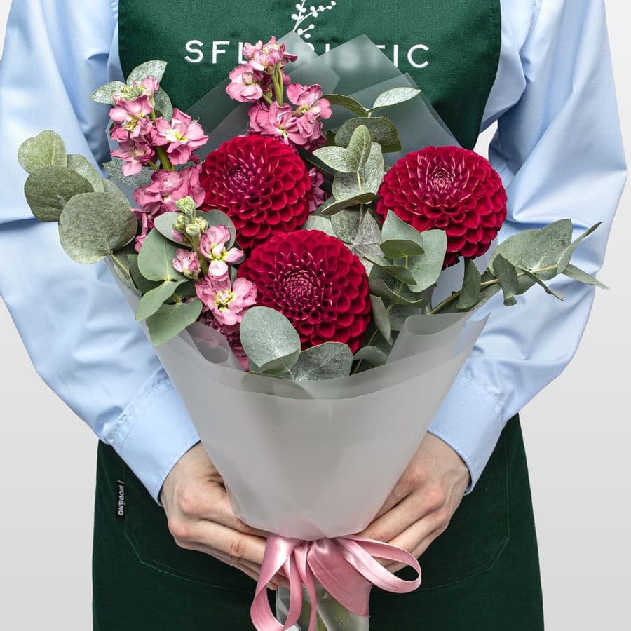 Букет из Георгин и Маттиолы «Вечер в Саду»