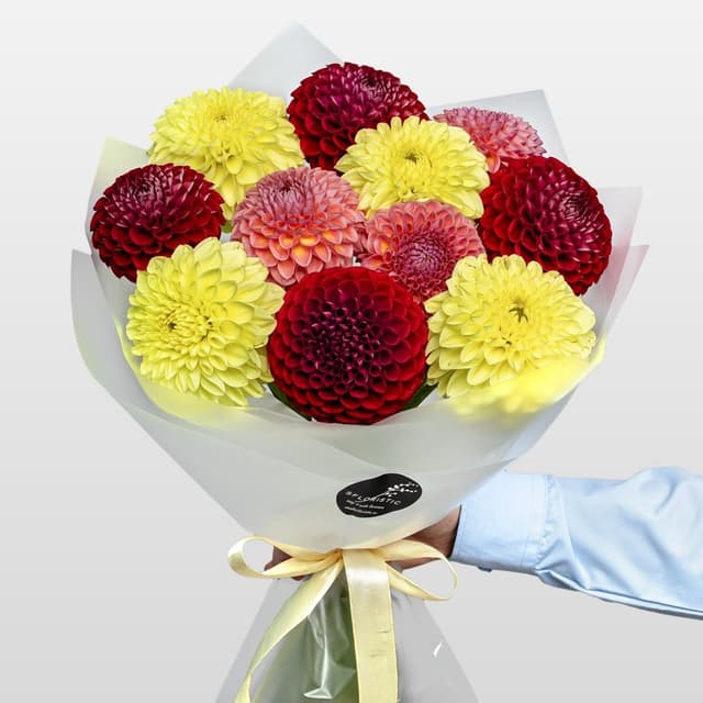 Букет из Георгин «Осенний Карнавал» Букет из Георгин «Осенний Карнавал»