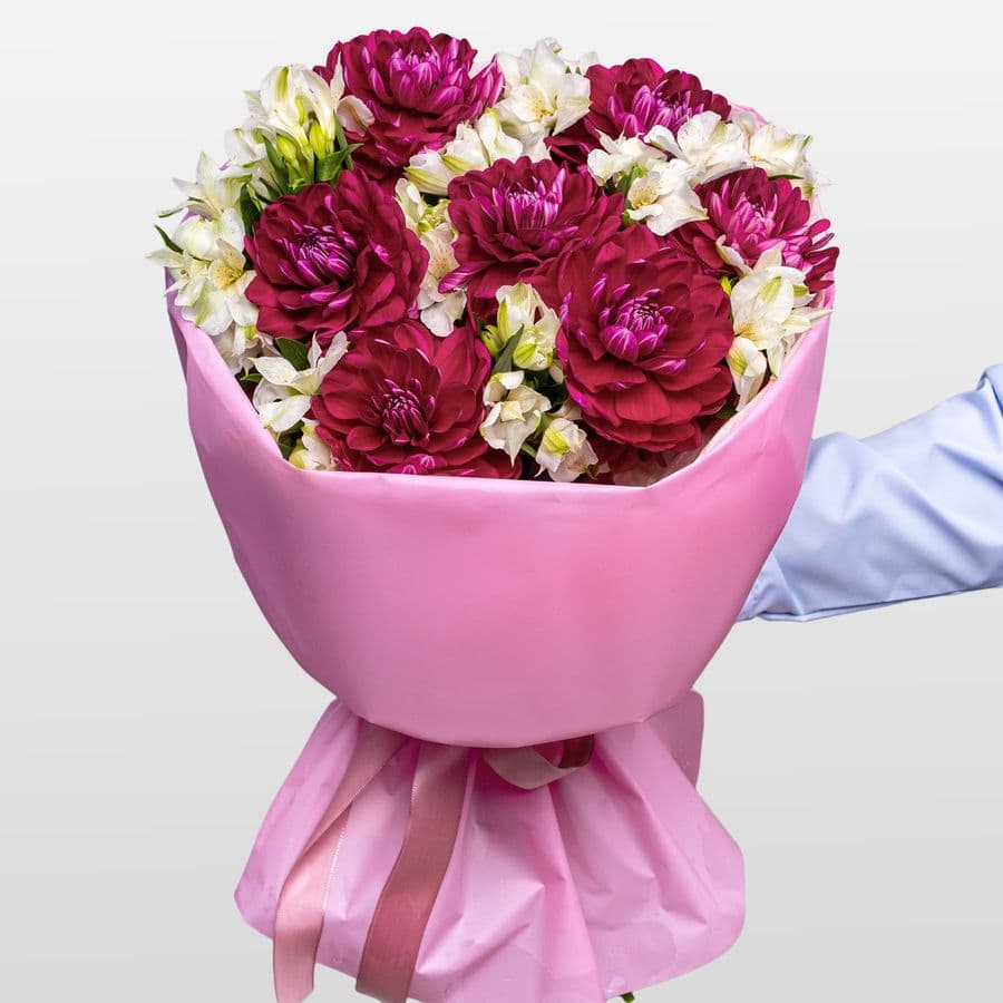 Букет из Георгин и Альстромерий «Ягодный Пломбир»