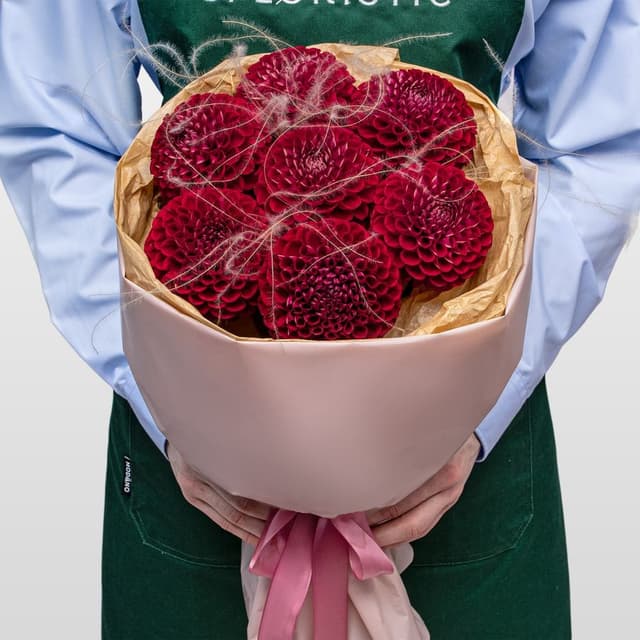 Букет из Георгин и Стифы «Королева Осени» Букет из Георгин и Стифы «Королева Осени»