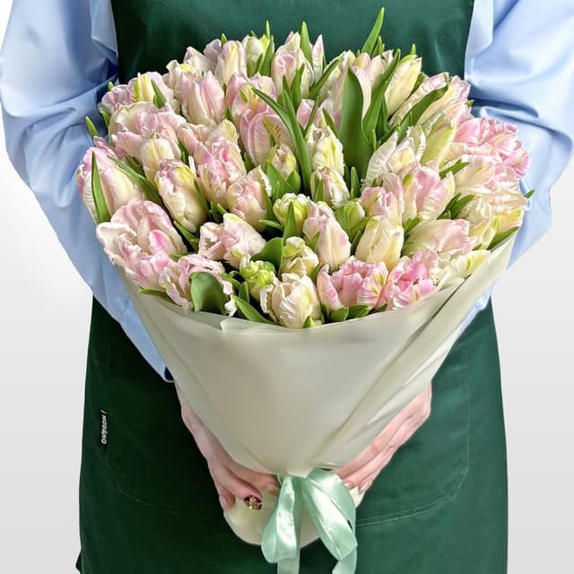 Букет бело-розовых Пионовидных Тюльпанов 51 шт «Сливочный пломбир» Букет бело-розовых Пионовидных Тюльпанов 51 шт «Сливочный пломбир»
