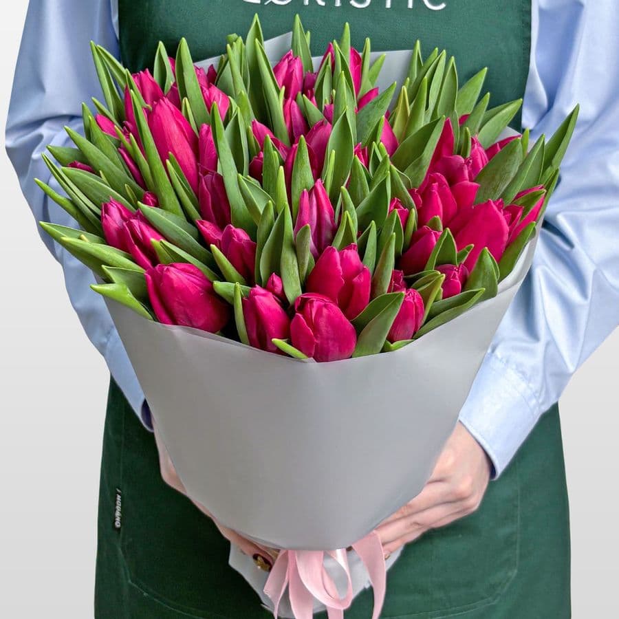 Букет розовых Тюльпанов 51 шт «Яркое Соло»