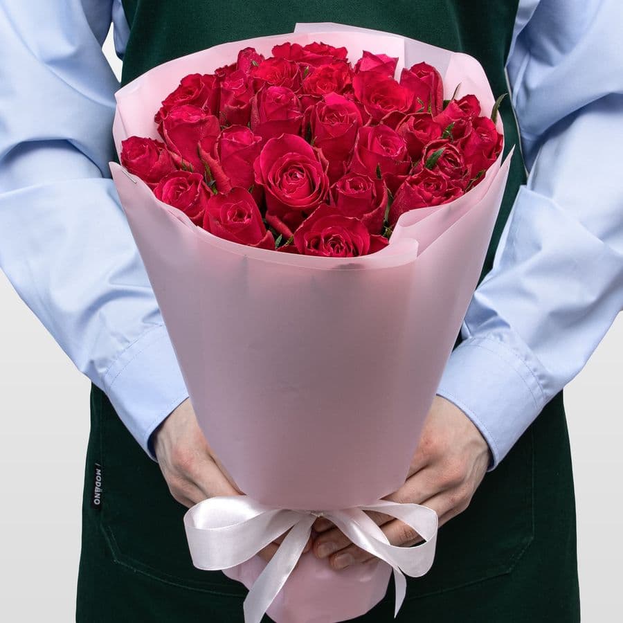 Букет малиновых Роз Кения 40 см 25 шт «Сны Кармен»