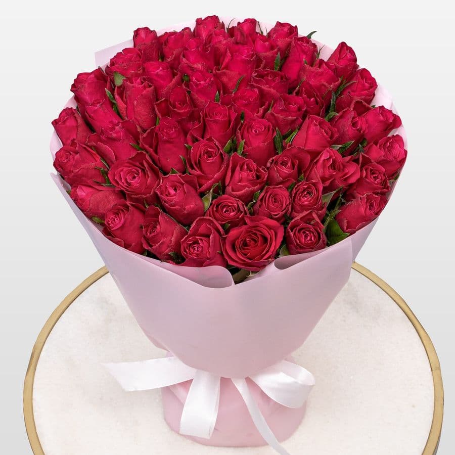 Букет малиновых Роз Кения 40 см 51 шт «Королева Драмы»
