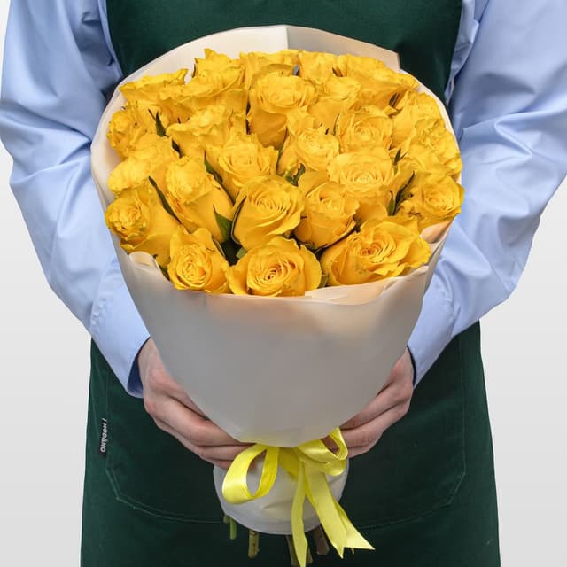 Букет желтых Роз Кения 40 см 25 шт «Радостный Сюрприз» Букет желтых Роз Кения 40 см 25 шт «Радостный Сюрприз»