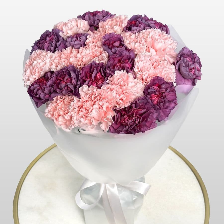 Букет из розовых и фиолетовых Гвоздик 25 шт «Эхо Заката»