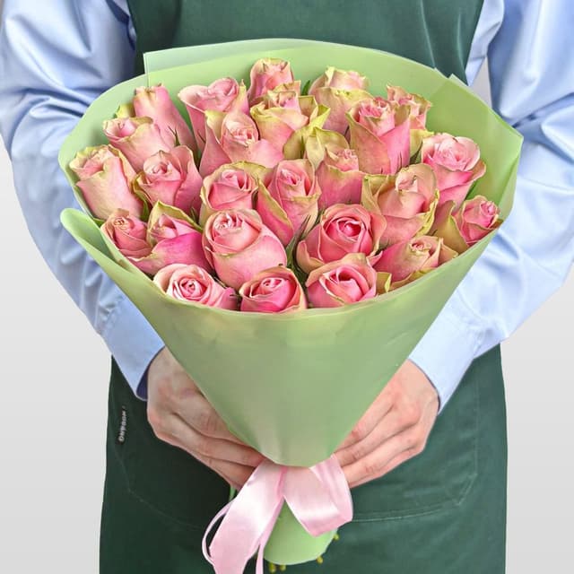 Букет из розовых Роз Кения 40 см 25 шт «Мелодия Сердца» Букет из розовых Роз Кения 40 см 25 шт «Мелодия Сердца»
