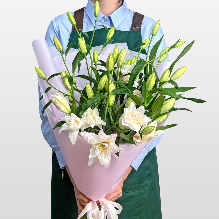 Букет из Махровых Лилий 9 шт «Фарфоровая Нега»