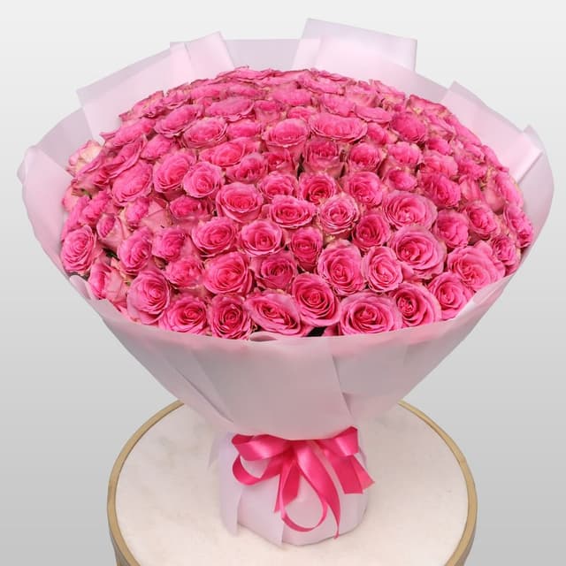 Букет из розовых Роз Кения 60 см 101 шт «Ярче Звезды» Букет из розовых Роз Кения 60 см 101 шт «Ярче Звезды»
