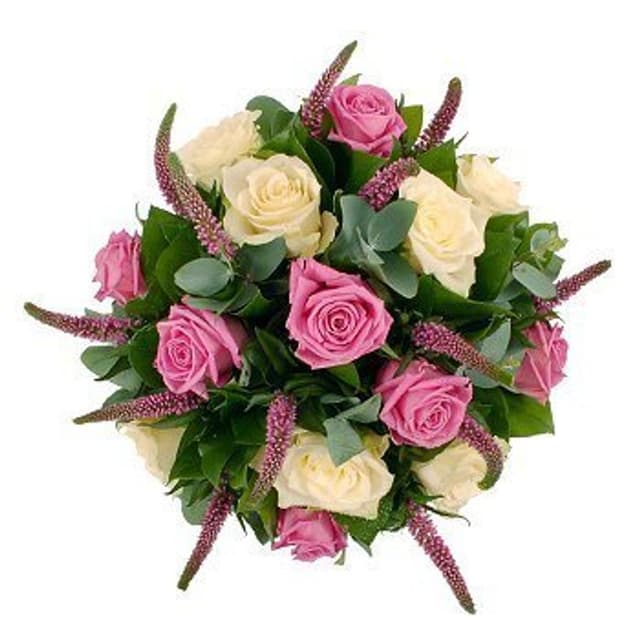 Букет из Роз и Вероники «Мечта о леди» Букет из Роз и Вероники «Мечта о леди»