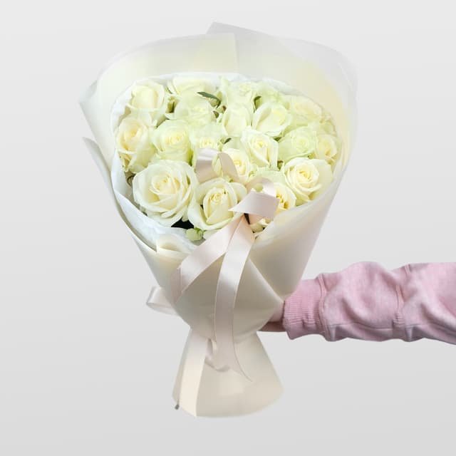 Букет из белых Роз 60 см «Жемчужная радость» Букет из белых Роз 60 см «Жемчужная радость»