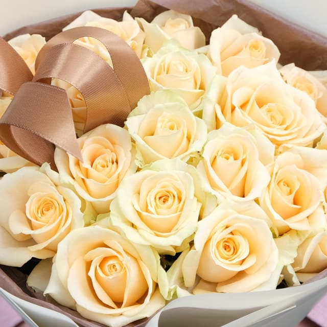 Букет из персиковых Роз 60 см «Капучино» Букет из персиковых Роз 60 см «Капучино»