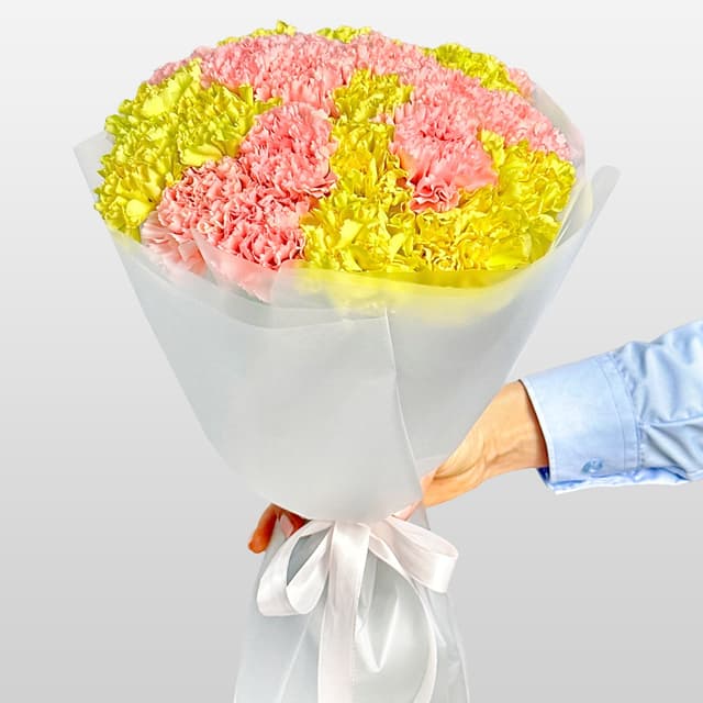 Букет из желтых и розовых Гвоздик 25 шт «Тропический Смузи» Букет из желтых и розовых Гвоздик 25 шт «Тропический Смузи»