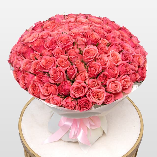 Букет розовых Роз Кения 40 см 101 шт «Цветущий Коралл» Букет розовых Роз Кения 40 см 101 шт «Цветущий Коралл»
