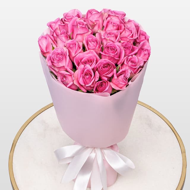Букет розовых Роз Кения 40 см 25 шт «Девичьи Секреты» Букет розовых Роз Кения 40 см 25 шт «Девичьи Секреты»