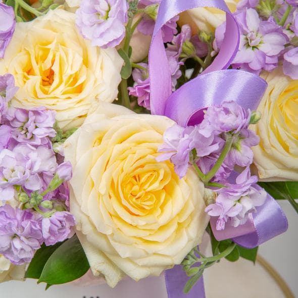 Композиция из Роз и Маттиолы «Энергия природы» Композиция из Роз и Маттиолы «Энергия природы»